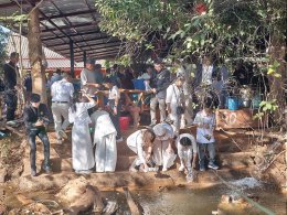 บุญของท่านสำเร็จทันใจ พลังศรัทธา เสริมมงคลชีวิต บรรจุมงกุฎจักรพรรดิ & ไถ่ชีวิตสัตว์หน้าเขียง  สาธุๆๆ