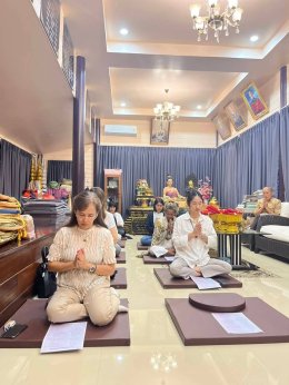 บุญที่มูลนิธิพุทธภูมิธรรม และกลุ่มบุญภาคีเครือข่ายญาติธรรม ร่วมสร้างพระพุทธรูปพระพุทธอัมรินทรบูชา
