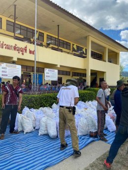 บุญของท่านสำเร็จแล้ว❗️หลวงปู่คลาด ครุธัมโม นำคณะสงฆ์วัดป่าบ้านใหม่ คณะมูลนิธิพุทธภูมิธรรม กองบุญโภคทรัพย์ #บริจาคข้าวของเครื่องใช้ให้กับชาวบ้านบนดอยอ.อมก๋อย จ.เชียงใหม่ กว่า 500ครัวเรือน 