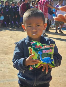 บุญของท่านสำเร็จแล้ว❗️หลวงปู่คลาด ครุธัมโม นำคณะสงฆ์วัดป่าบ้านใหม่ คณะมูลนิธิพุทธภูมิธรรม กองบุญโภคทรัพย์ #บริจาคข้าวของเครื่องใช้ให้กับชาวบ้านบนดอยอ.อมก๋อย จ.เชียงใหม่ กว่า 500ครัวเรือน 