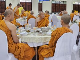 มูลนิธิพุทธภูมิธรรม เป็นเจ้าภาพร่วมถวายภัตตาหารเช้า 