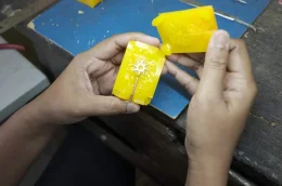 รับอัดยางเครื่องประดับ