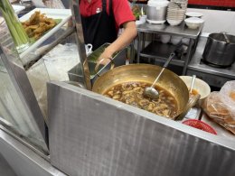 2025年6月23日(月)デンダム(マッサマンカレー タイ料理)DANG-DAM
