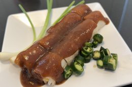 2025年9月3日(水)メーシールアン(タイ料理)Mae Sri Ruen