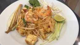 2025年9月3日(水)メーシールアン(タイ料理)Mae Sri Ruen