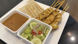 2025年9月3日(水)メーシールアン(タイ料理)Mae Sri Ruen