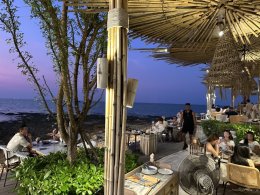 2025年5月4日(日)オキシゲンビーチフロントオアシスパタヤ(タイ料理、海鮮料理、夕陽)