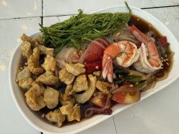 2026年10月24日(土)ムックマオクルアン MUEK MAO KLUEN(海鮮料理)