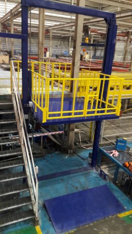 LIFT 2 เสา 2000x2000 mm. 1000 kg.