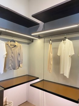 CLOTHES RAILS