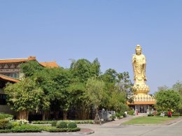 วัดโฝวกวงซัน Wat Fo Guang San คู้บอน วัดไต้หวันใน กรุงเทพมหานคร