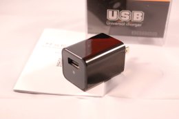 กล้องปลั๊กไฟ USB เป็นกล้องรูเข็มชนิดหนึ่งที่นักสืบนิยมใช้