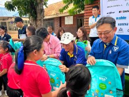 บริษัท มัทซึอิ อีสเทิร์น (ประเทศไทย) จำกัด ร่วมส่งมอบกระเป๋านักเรียน ภายใต้โครงการ WHA Annual School Contribution ปีที่ 28