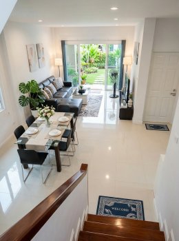 ผลงานบ้าน คุณอริจตรา YB-07 (Green Modern Style) 