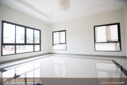 ผลงานบ้าน คุณศศิกาญจน์ (Modern Contemporary Style)