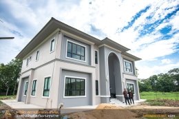 ผลงานบ้าน คุณศศิกาญจน์ (Modern Contemporary Style)