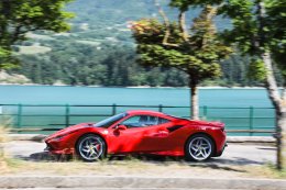 Ferrari F 8 Tributo