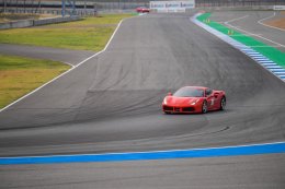 คาวาลลิโน มอเตอร์ จัดกิจกรรม Ferrari Corso Pilota Around The World 2019 คอร์สสอนขับรถเฟอร์รารี่สุดเอ็กซ์คลูซีฟกับครูผู้สอนจากอิตาลี