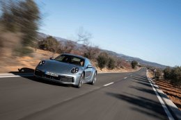 สู่ยุคใหม่ของตำนานที่ยังมีลมหายใจ The New Porsche 911 Carrera S (Type 992) 