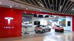 Tesla บุกพระราม 9! เปิด Experience Center แห่งใหม่