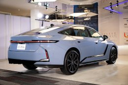 Lexus เปิดตัว The All-New Lexus ES ในไทยแบบจัดเต็ม พร้อมเลือกได้ทั้ง Hybrid และ EV