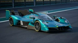 Aston Martin Valkyrie LM  ไฮเปอร์คาร์สนามแข่งตัวพ่อ ที่คนทั้งโลกมีสิทธิ์ขับแค่ 10 คน!