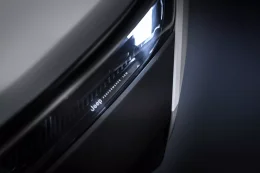 Jeep Compass โฉมใหม่! มาแน่ปลายปีนี้ในยุโรป จัดหนักขุมพลังไฟฟ้า 375 แรงม้า วิ่งไกลสุด 650 กม.