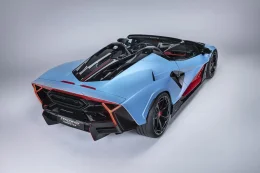 เปิดตัว Lamborghini Fenomeno Roadster ขุมพลัง V12 เปิดหลังคา 1,065 แรงม้า รถลิมิเต็ด 15 คัน ที่โหดที่สุดของค่ายกระทิงดุ!
