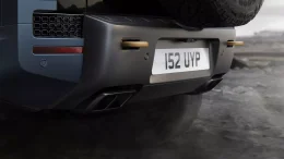 Land Rover Defender ปี 2026 ไม่ใช่แค่ Minorchange แต่มันคือการยกระดับความฉลาดและความหล่อเหลา!