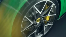 สายซิ่งมีเฮ! Lotus อัปเดต Emira ปี 2026 จัดหนักทั้งรุ่นแรง รุ่นใหม่ ราคาดีงามสุดๆ 