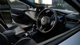 Toyota Corolla ฉลอง 60 ปี เปิดรุ่นพิเศษ Active Sport ในญี่ปุ่น พร้อมสเปก Hybrid สปอร์ตขึ้น ก่อนเปลี่ยนโฉมใหญ่ปี 2027