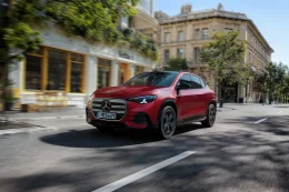 Mercedes-Benz GLA ใหม่ เปิดเกมครอสโอเวอร์เล็กยุคใหม่ มีทั้ง Hybrid และไฟฟ้าล้วน วิ่งไกลสุด 657 กม.