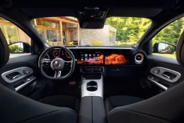 Mercedes-Benz GLA ใหม่ เปิดเกมครอสโอเวอร์เล็กยุคใหม่ มีทั้ง Hybrid และไฟฟ้าล้วน วิ่งไกลสุด 657 กม.
