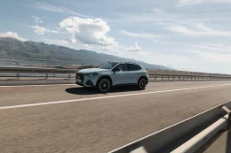 Mercedes-Benz GLA ใหม่ เปิดเกมครอสโอเวอร์เล็กยุคใหม่ มีทั้ง Hybrid และไฟฟ้าล้วน วิ่งไกลสุด 657 กม.