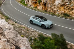 Mercedes-Benz GLA ใหม่ เปิดเกมครอสโอเวอร์เล็กยุคใหม่ มีทั้ง Hybrid และไฟฟ้าล้วน วิ่งไกลสุด 657 กม.