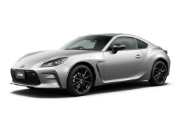Toyota GR86 2026 ปรับเล็ก แต่ตรงใจสายขับ! สี Solid Gray กลับมาอีกครั้ง พร้อมอัปเกรดช่วงล่าง พวงมาลัย และ Eyesight ใหม่ 3 กล้อง