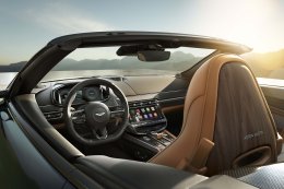 Aston Martin เปิดฉลองตำนาน Volante ครบรอบ 60 ปี ด้วยการสร้างสรรค์รุ่นพิเศษสุดเอ็กซ์คลูซีฟจากแผนก Q by Aston Martin