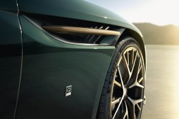 Aston Martin เปิดฉลองตำนาน Volante ครบรอบ 60 ปี ด้วยการสร้างสรรค์รุ่นพิเศษสุดเอ็กซ์คลูซีฟจากแผนก Q by Aston Martin