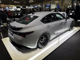 งานนี้ บ.ก. ของเราทุ่มสุดตัว ลงทุนบินตรงไปถึงญี่ปุ่นเพื่อเก็บภาพบรรยากาศ Tokyo Auto Salon 2026 มาฝากแฟนๆ แบบเอ็กซ์คลูซีฟ