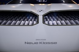 บีเอ็มดับเบิลยู เปิด Vision Neue Klasse ครั้งแรกในไทย เผยโฉมต้นแบบแห่งอนาคต สู่ยุคใหม่ของยนตรกรรมไฟฟ้า