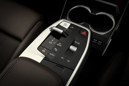 เปิดตัวบีเอ็มดับเบิลยู X1 xDrive30e M Sport ใหม่ ยกระดับประสบการณ์การขับขี่ Sports Activity Vehicle (SAV) ด้วยระบบปลั๊กอินไฮบริดพร้อมสมรรถนะที่เหนือชั้นในกลุ่มรถยนต์พรีเมียมคอมแพกต์