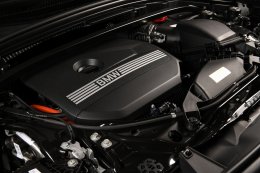 เปิดตัวบีเอ็มดับเบิลยู X1 xDrive30e M Sport ใหม่ ยกระดับประสบการณ์การขับขี่ Sports Activity Vehicle (SAV) ด้วยระบบปลั๊กอินไฮบริดพร้อมสมรรถนะที่เหนือชั้นในกลุ่มรถยนต์พรีเมียมคอมแพกต์