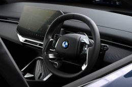 เคาะราคาไทยแล้ว! BMW iX3 Neue Klasse (2026) ค่าตัว 3,599,000 บาท สเปกจัดเต็มวิ่งไกล 805 กม. ชาร์จไวระดับประวัติศาสตร์!