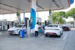 ถังเดียวเอาอยู่! BYD SEAL 5 DM-i โชว์อึดวิ่งเชียงราย-กรุงเทพฯ 1,200 กม. ไม่ต้องแวะเติมน้ำมัน แบตเหลือๆ ในราคาแค่ 5.9 แสน!