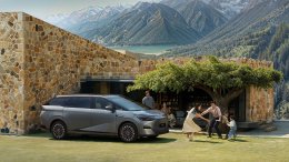 XPENG X9 Executive Special Color Edition: เมื่อ "ยานอวกาศ" อัปเกรดความดุด้วยสี Matte Gray ราคา 2.539 ล้านบาท