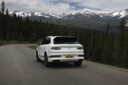 เบนท์ลีย์ แบงค็อก เปิดรับจอง New Bentayga Speed เริ่มต้น 32.7 ล้านบาท l ยนตรกรรมเอสยูวีสมรรถนะสูง เรือธงรุ่นใหม่ 