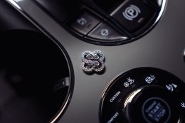 นิยามใหม่ของความ Luxury! Bentley จับมือ Boodles แบรนด์จิวเวลรี่ระดับตำนาน รังสรรค์งานคราฟต์สุดประณีตลงในยนตรกรรมรุ่นล่าสุด