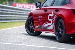 Honda Civic e:HEV ใหม่ เพิ่ม Honda S+ Shift ครั้งแรกในไทย เติม BSI-CTM พร้อมเริ่ม 949,000 บาท