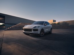 AAS ขนทัพปอร์เช่บุกไอคอนสยาม! จัดโรดโชว์โชว์ตัว Cayenne, Panamera และ Macan พร้อมเตรียมเปิดศูนย์กัลปพฤกษ์ปลายปีนี้