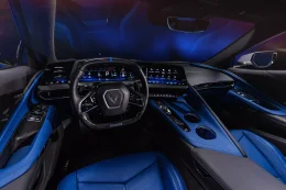 Corvette ZR1X 2026 เมื่อ ยักษ์อเมริกัน ตื่นขึ้นพร้อม 1,250 แรงม้า และขับเคลื่อนสี่ล้อไฟฟ้า!